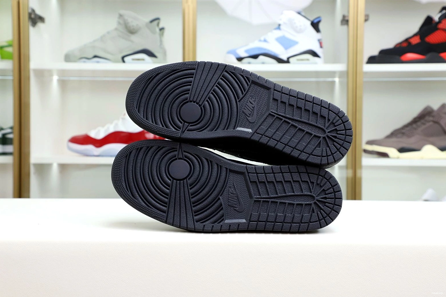 TRAVIS NIKE JORDAN X LOW SCOTT AIR “BLACK PHANTOM” 1 OG 0128